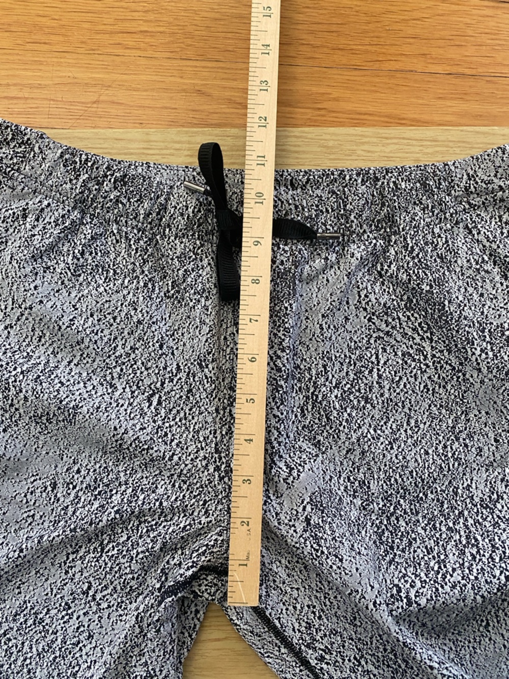 LULULEMON ATHLETICA JET PANT IN POWER
Luxtreme Spray White SIZE 6 - Picture 9 of 16